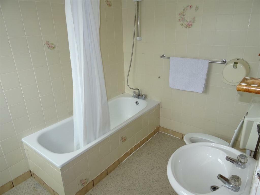 Abreakaway Lodge Newquay  Ruang foto